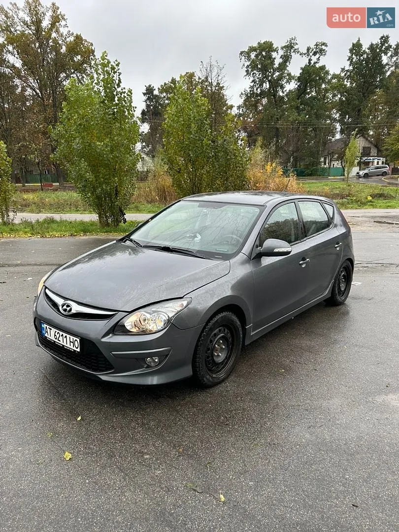 Hyundai i30, 2011