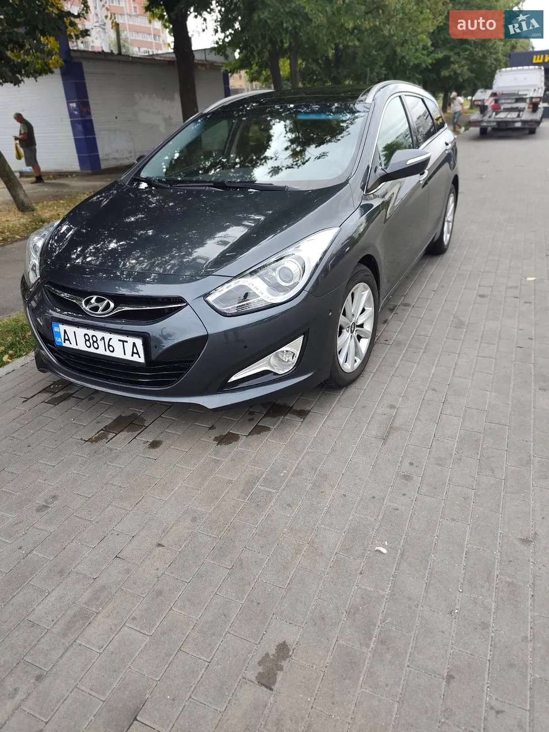 Hyundai i40, 2011