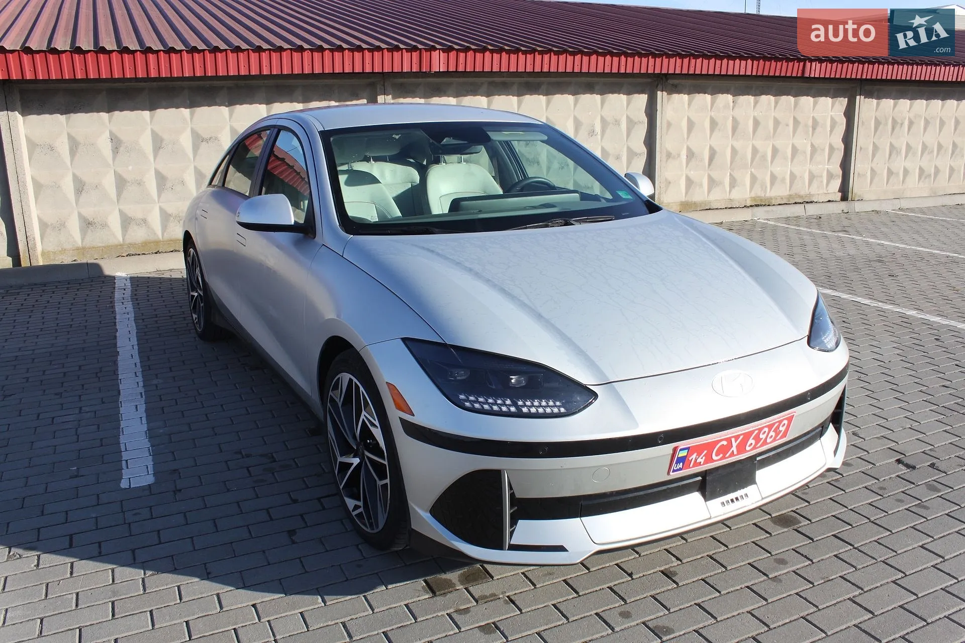 Hyundai Ioniq 6, 2023