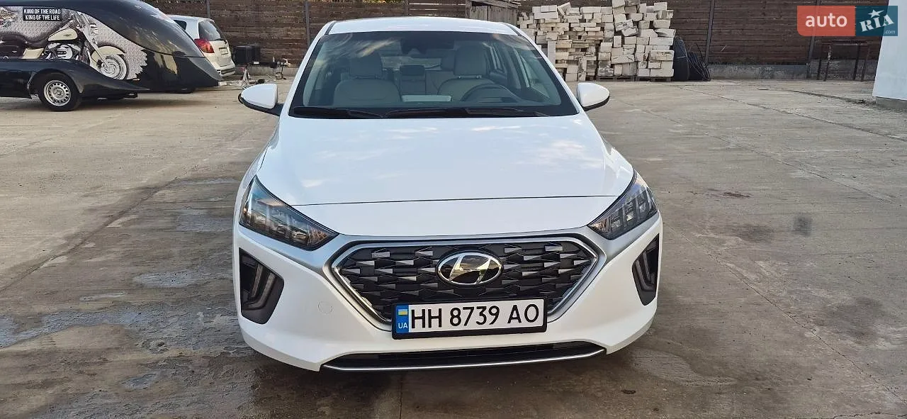 Hyundai Ioniq, 2021