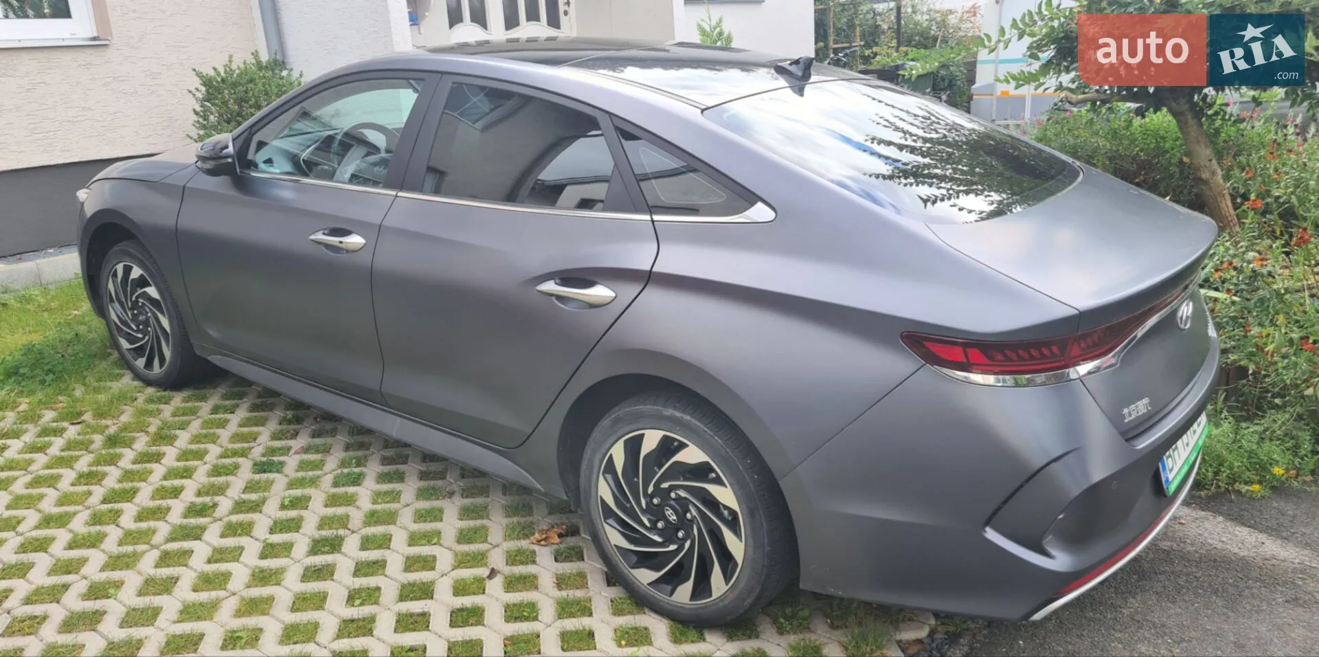 Hyundai Lafesta 2021 — 1