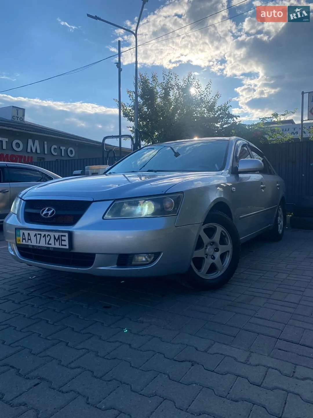 Hyundai Sonata, 2005