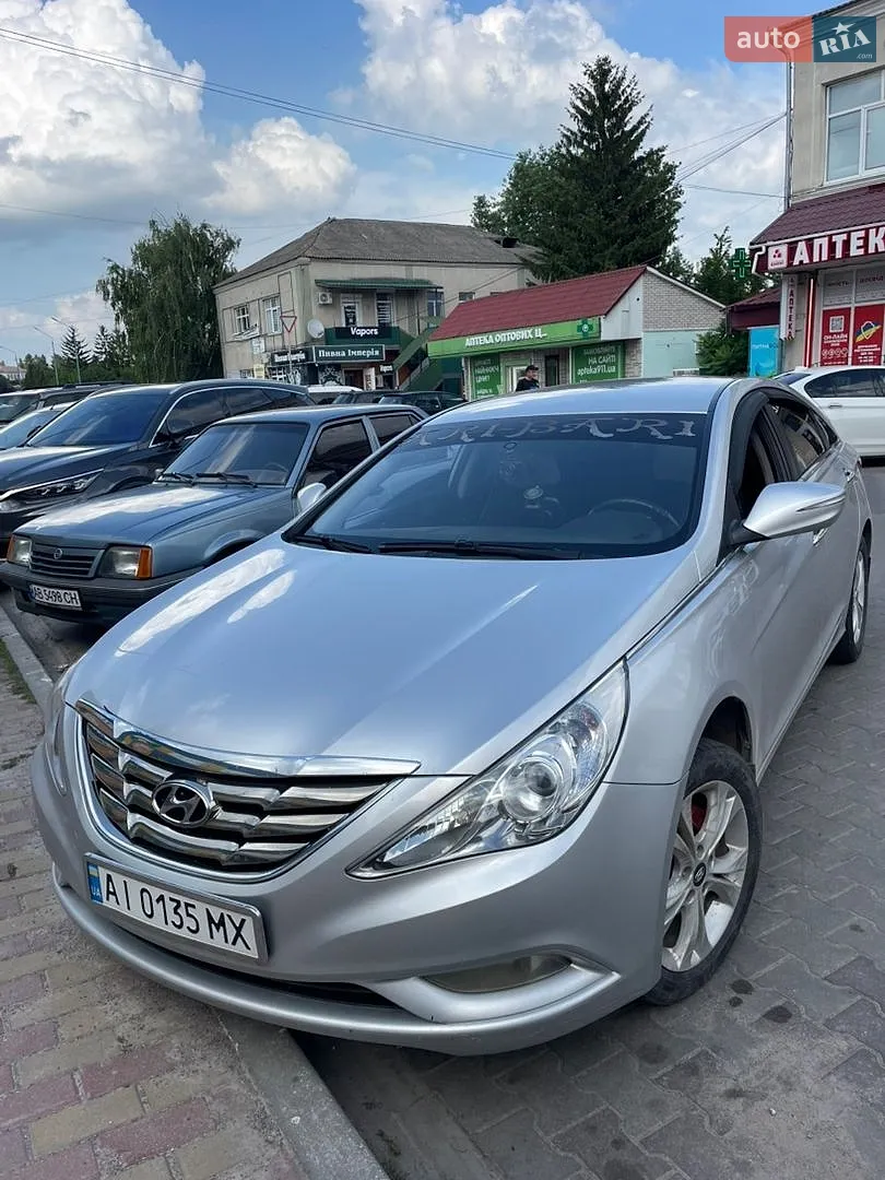 Hyundai Sonata, 2011