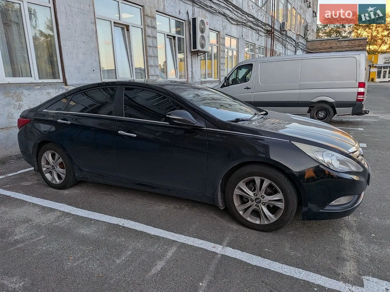 Hyundai Sonata, 2011