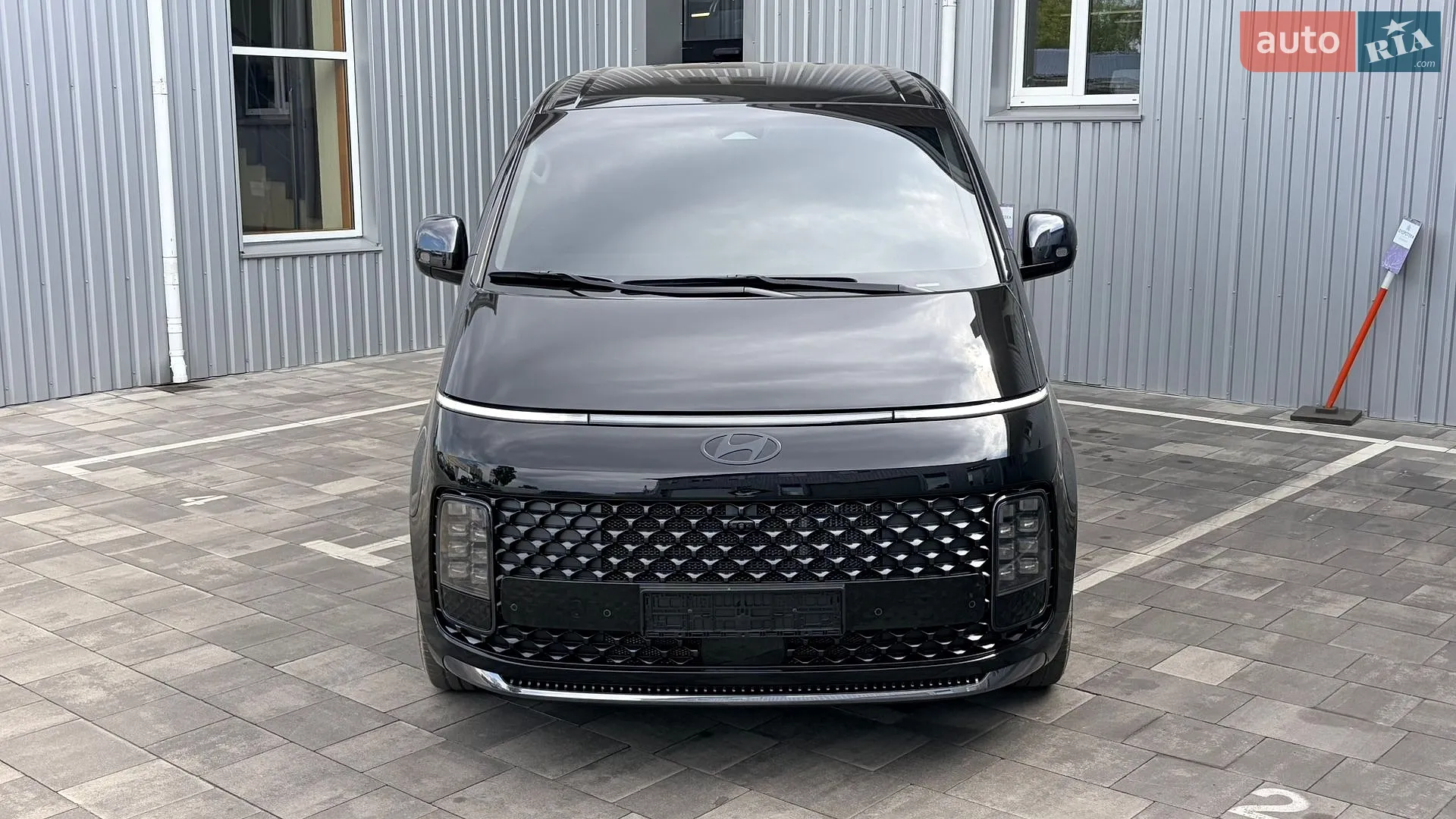 Hyundai Staria, 2025