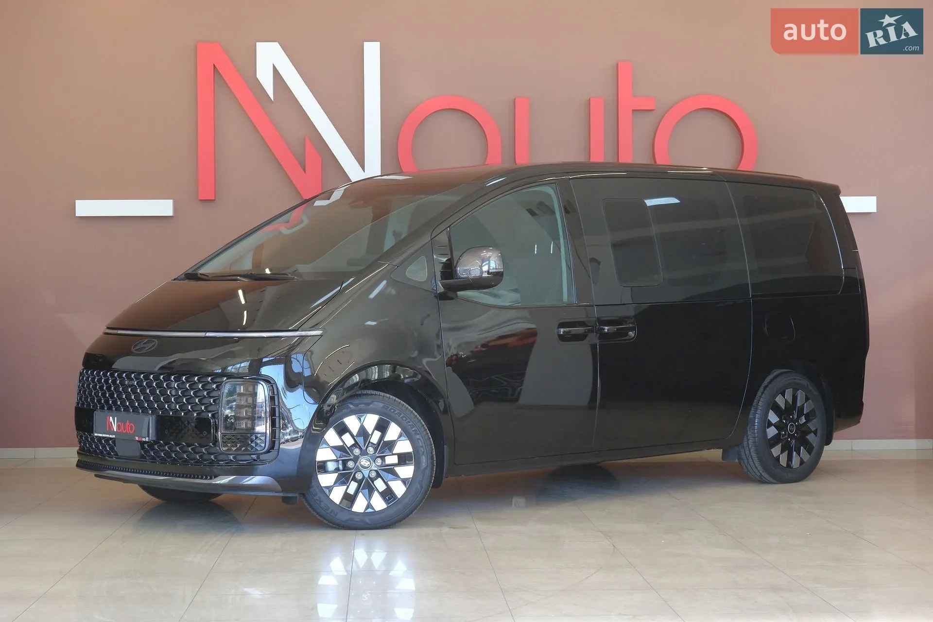 Hyundai Staria, 2025
