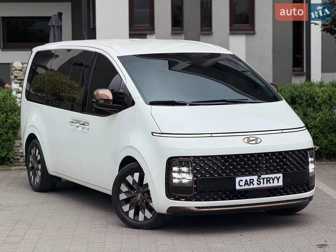 Hyundai Staria, 2022