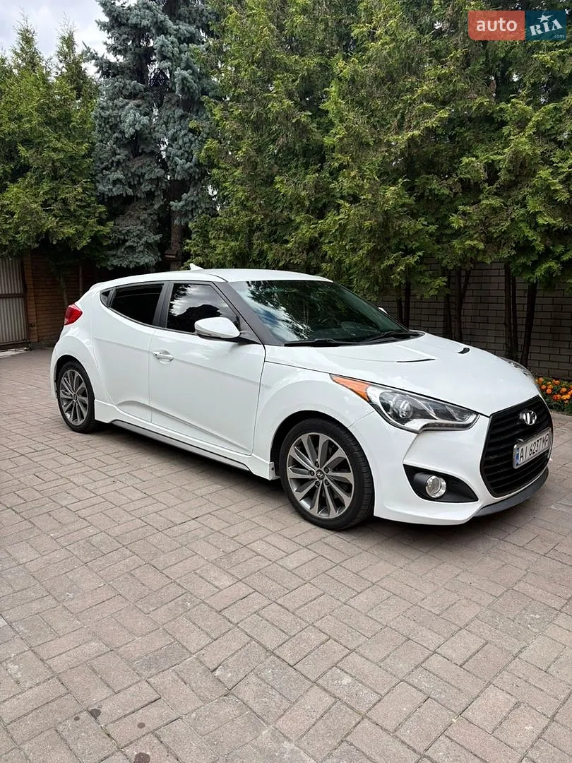 Hyundai Veloster, 2012