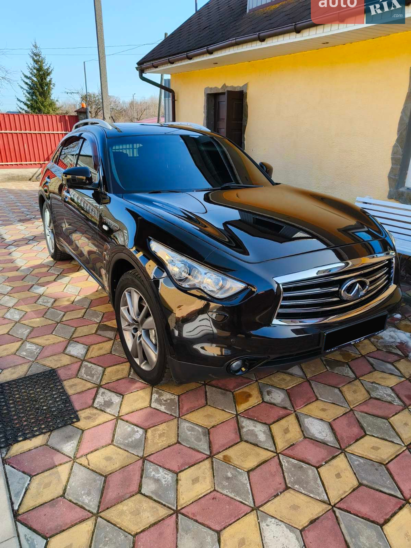 Infiniti FX 30, 2012