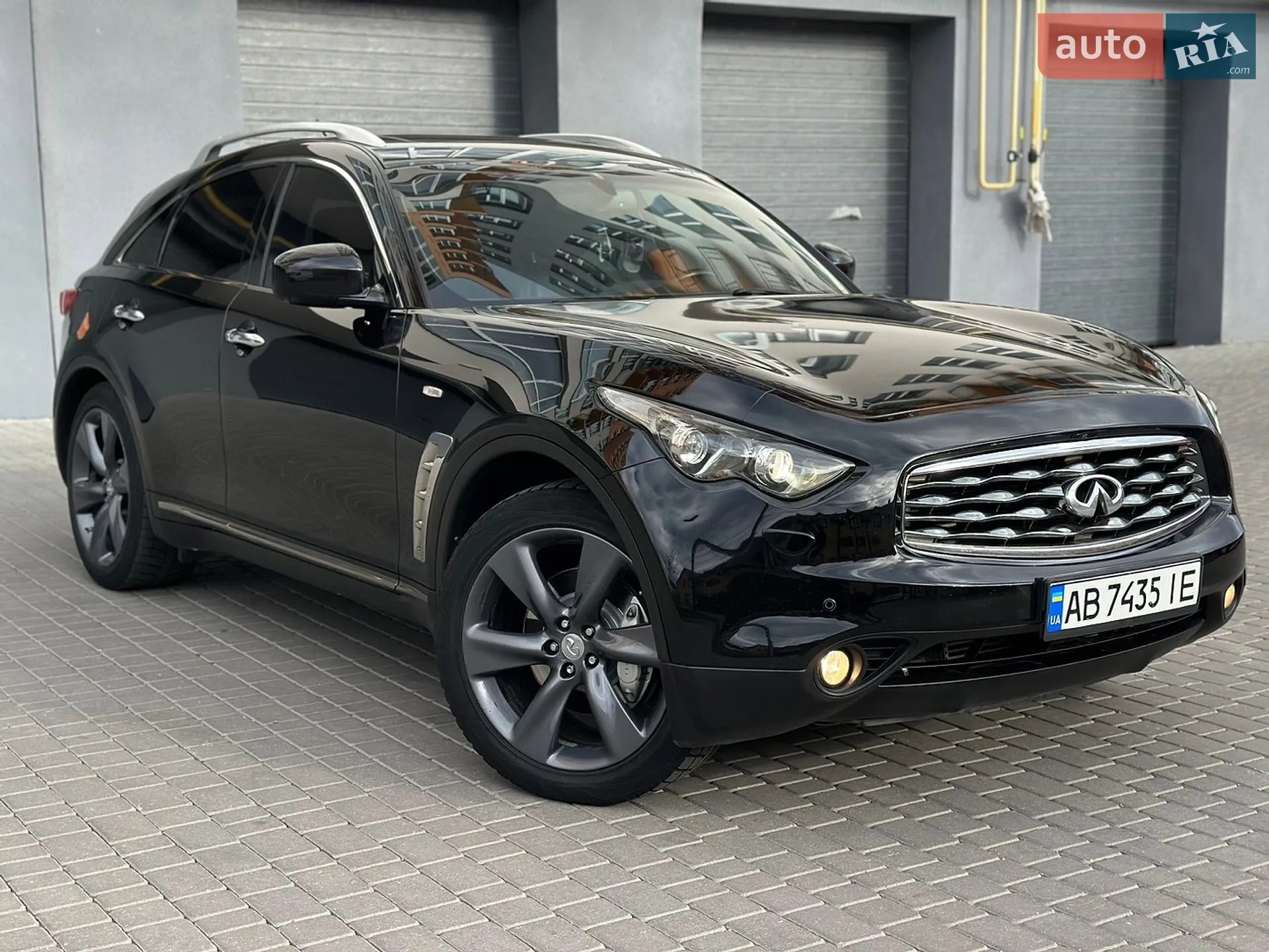 Infiniti FX 30, 2011