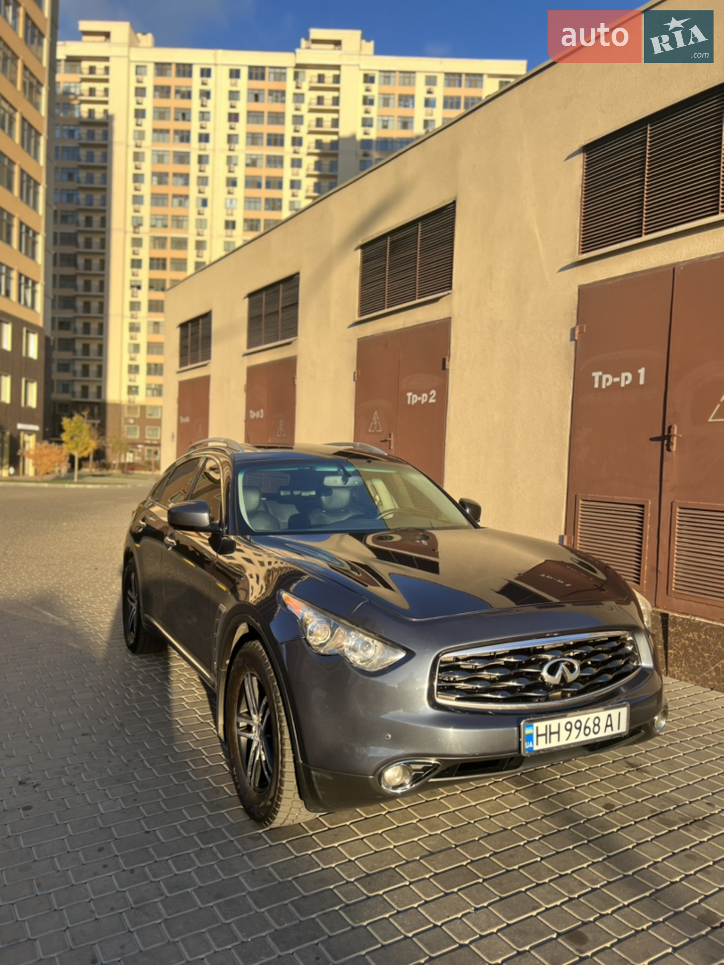 Infiniti FX 35, 2011