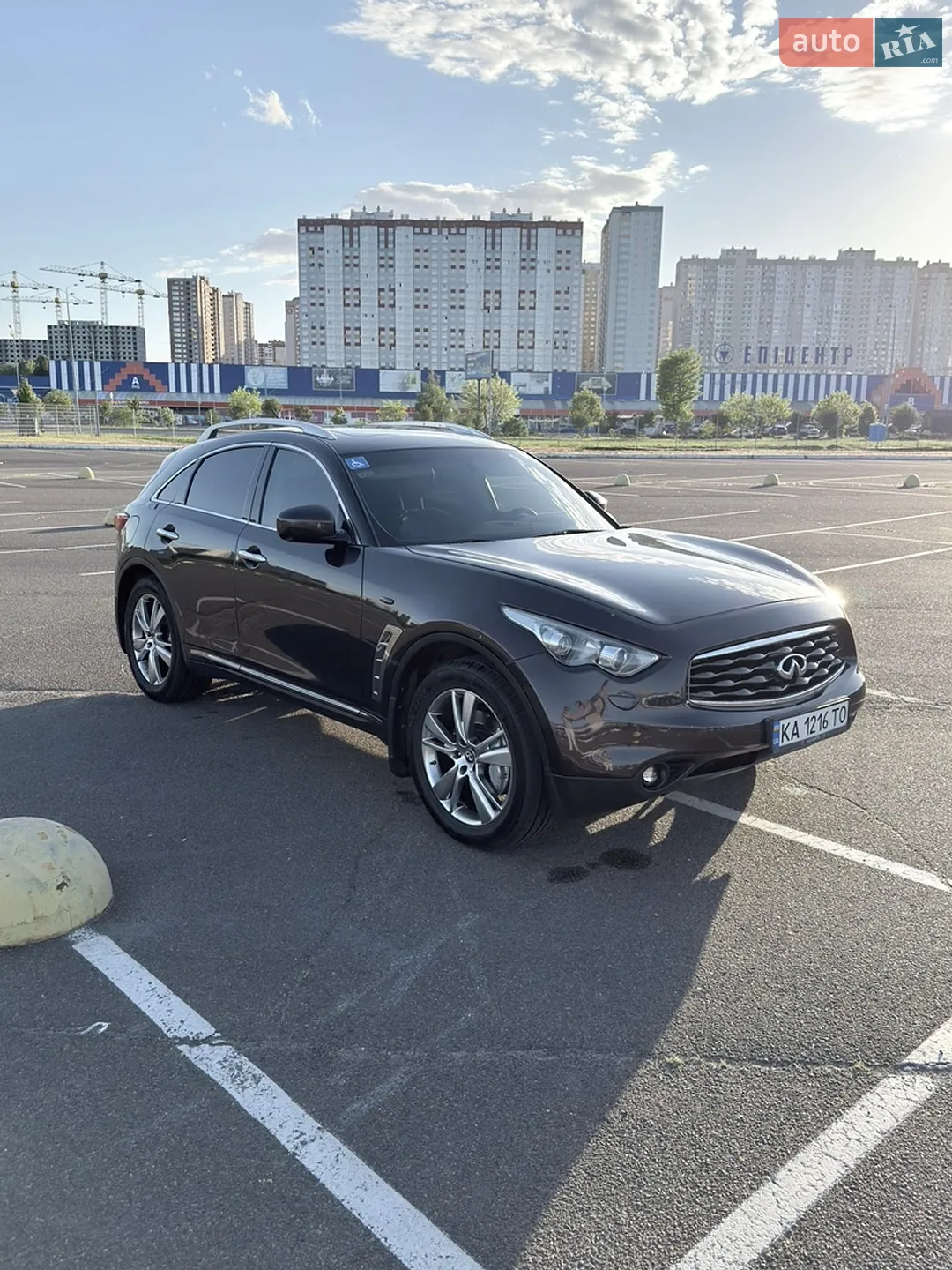 Infiniti FX 37, 2011