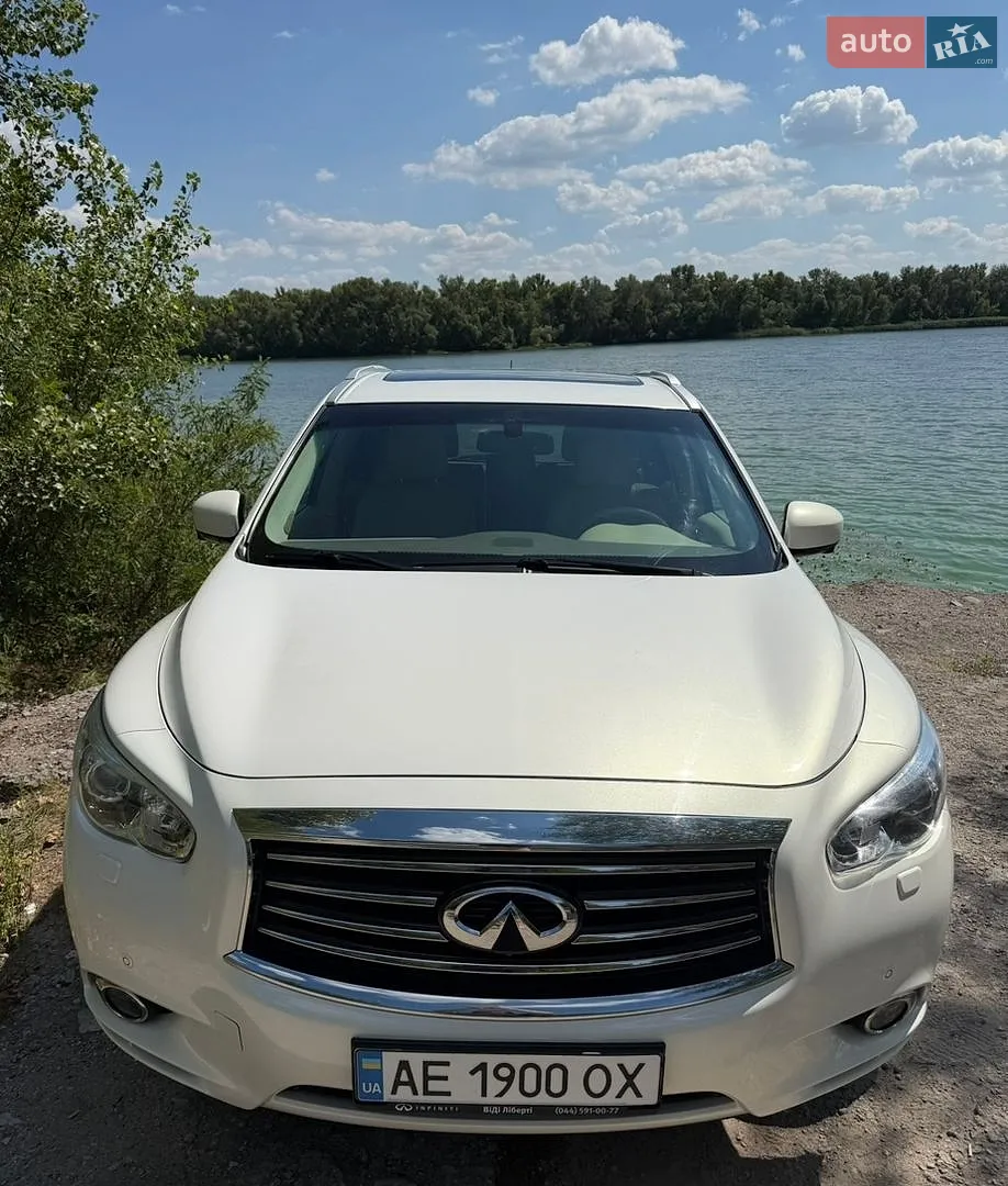 Infiniti JX35, 2013
