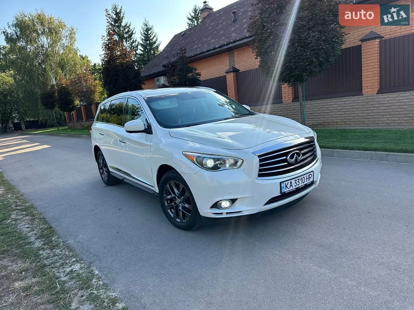 Infiniti JX35, 2012