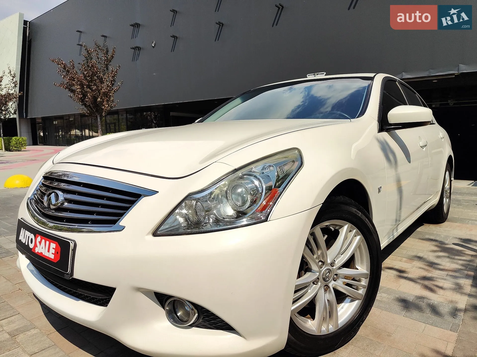 Infiniti Q40, 2014