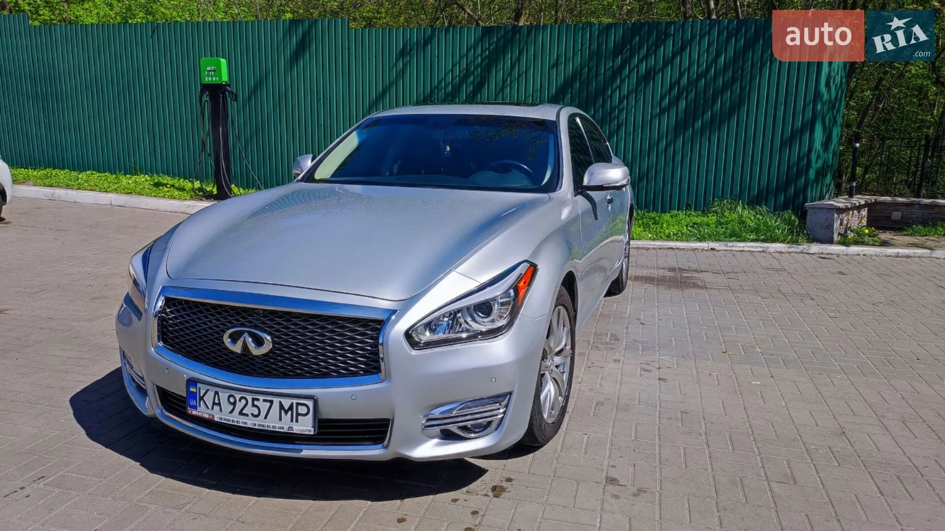 Infiniti Q70, 2017