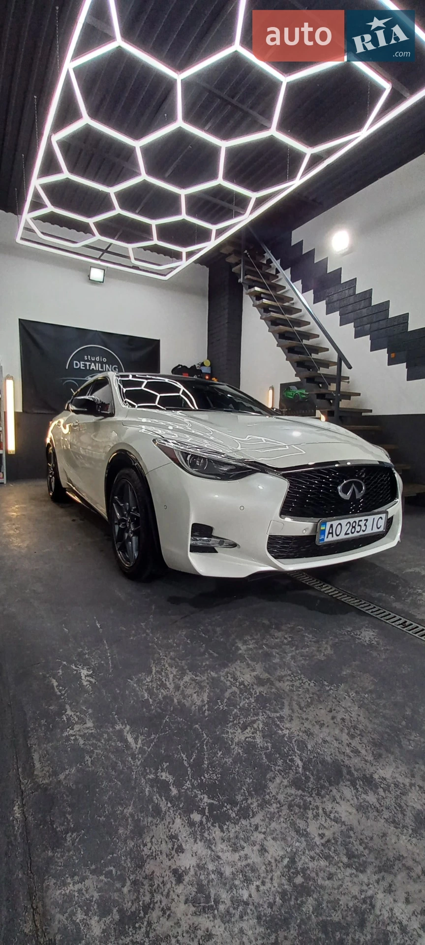 Infiniti QX30, 2017