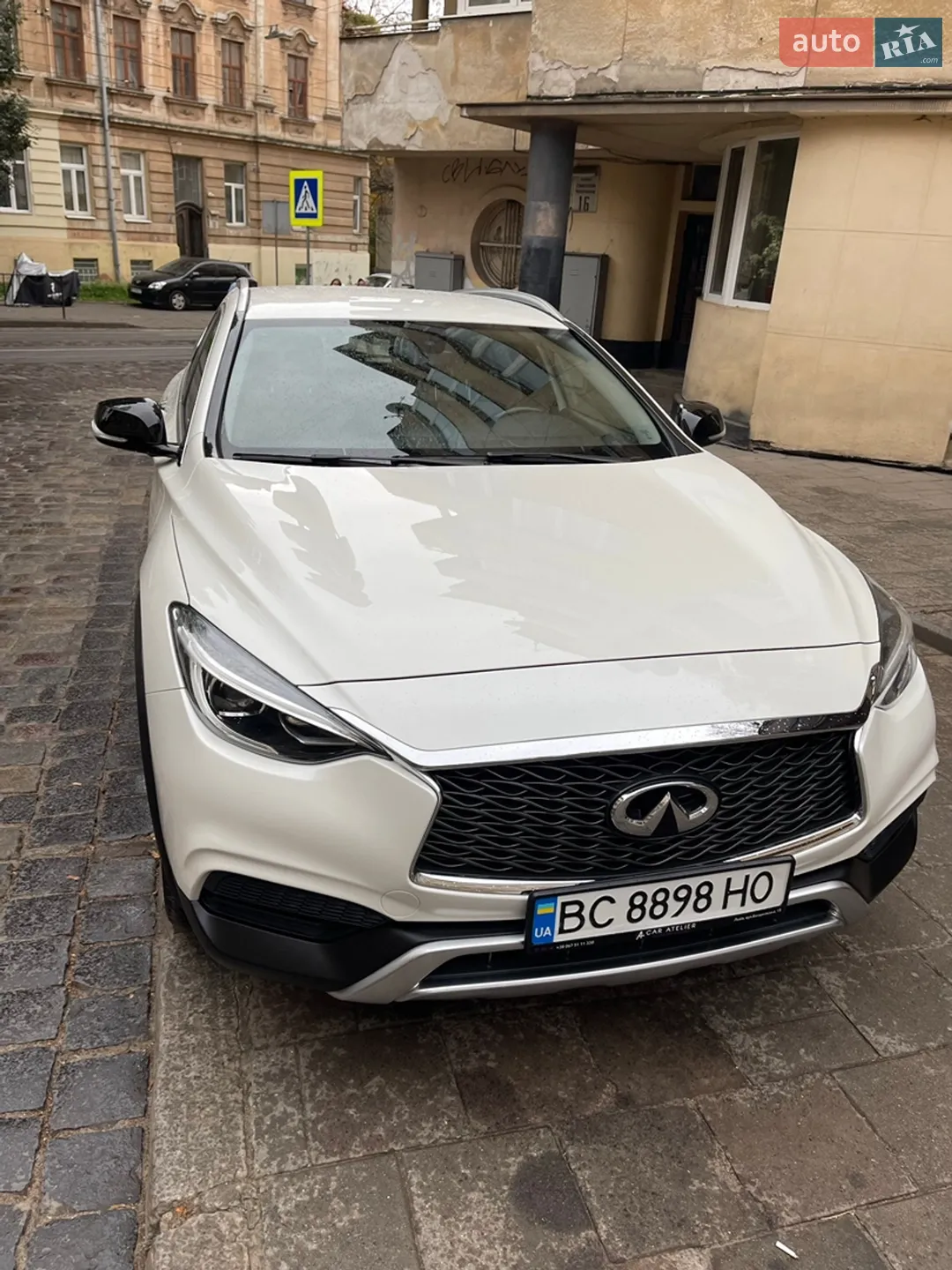 Infiniti QX30, 2017