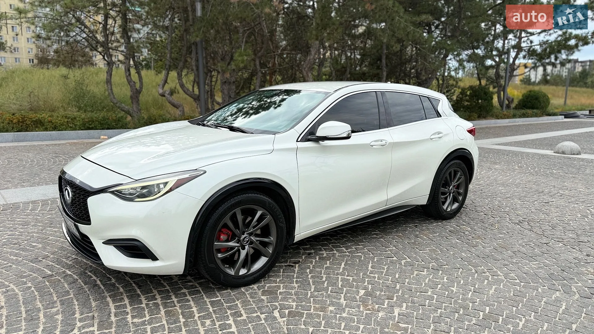 Infiniti QX30, 2017