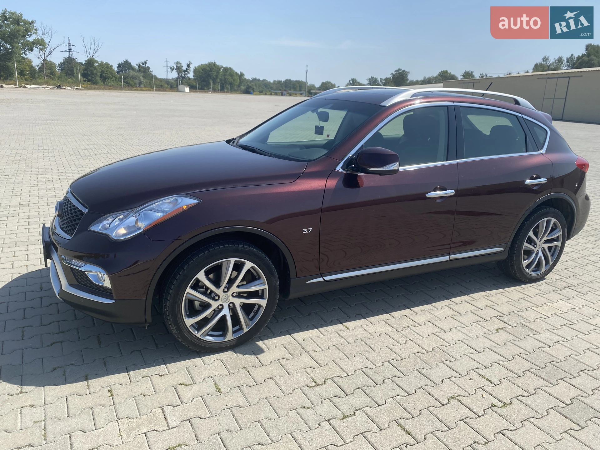 Infiniti QX50, 2015