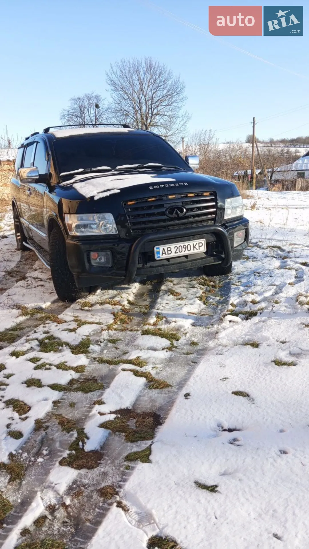 Infiniti QX56, 2004