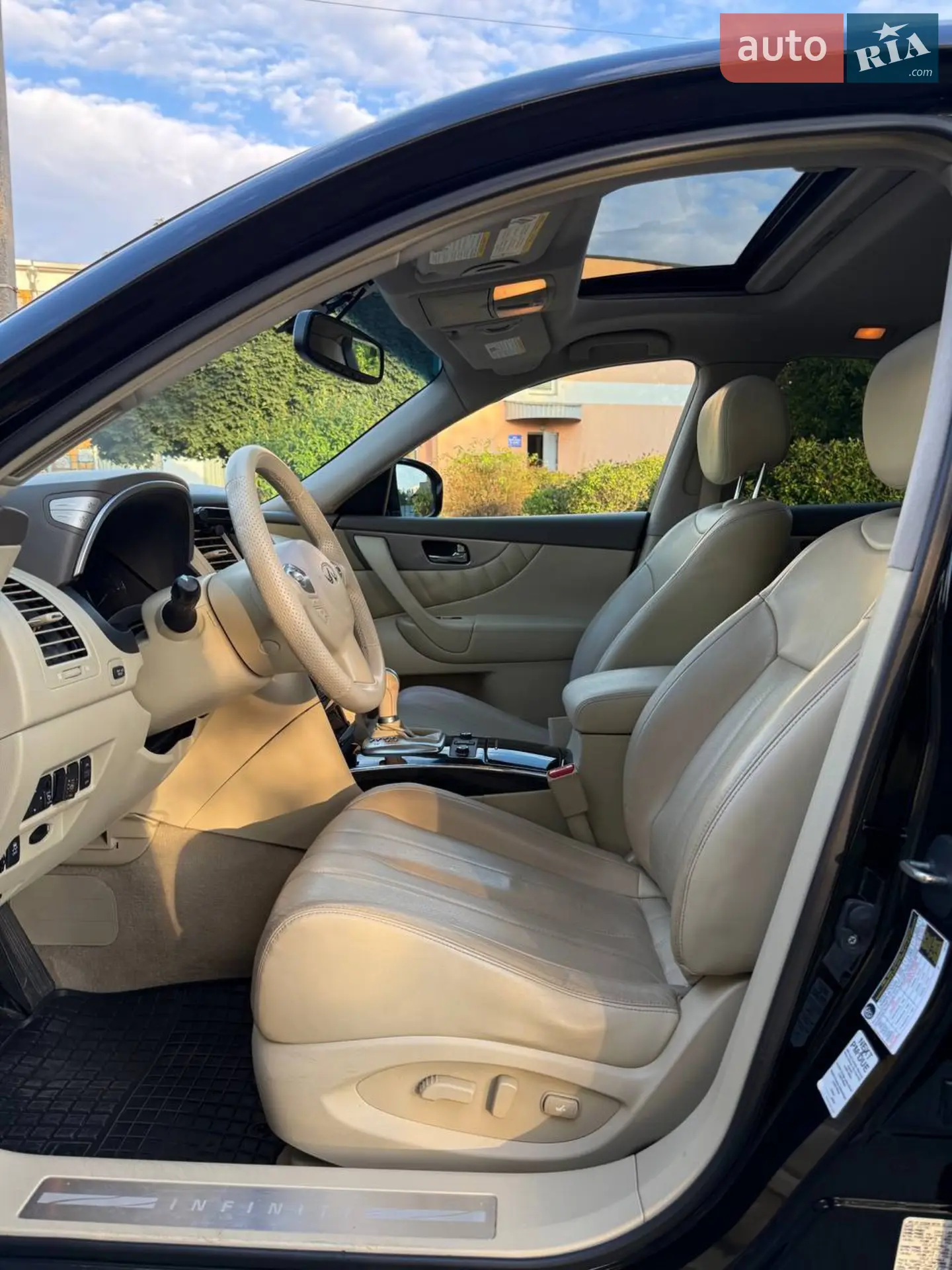 Infiniti QX70, 2016