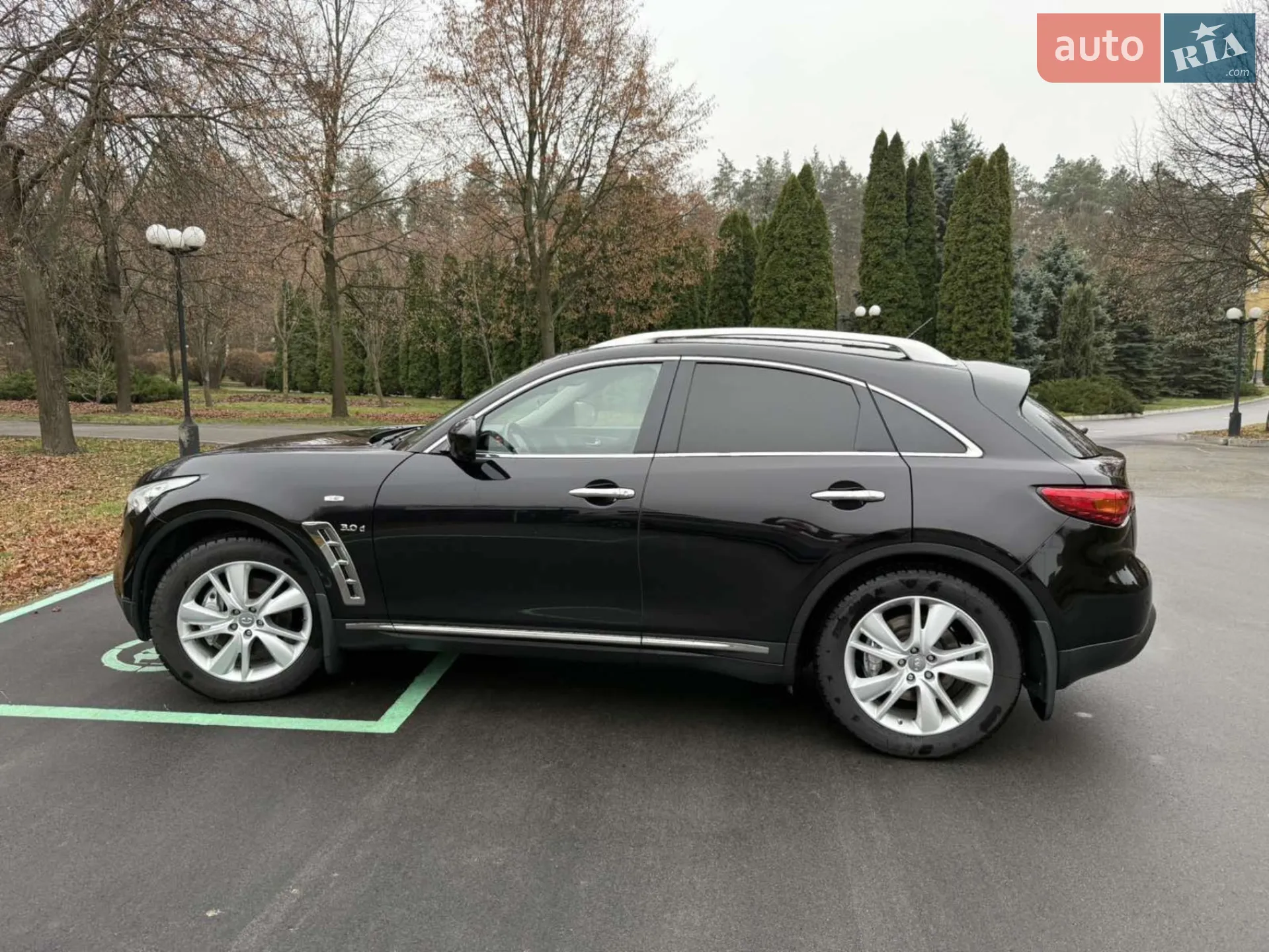 Infiniti QX70, 2015