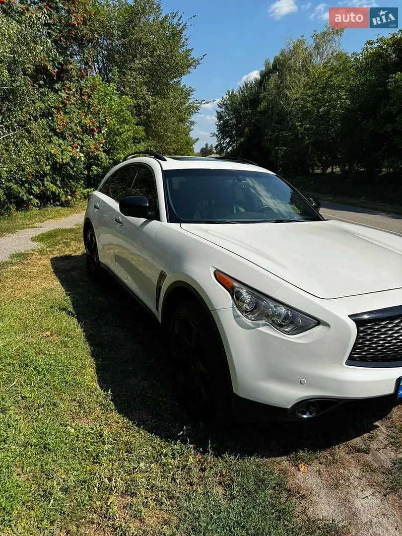 Infiniti QX70, 2017