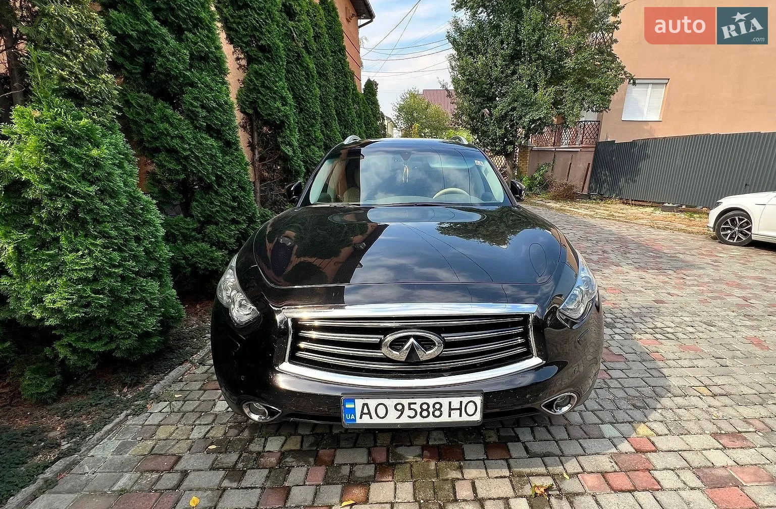 Infiniti QX70, 2014