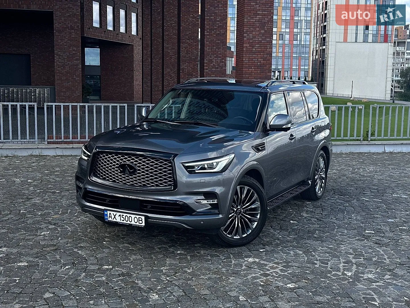 Infiniti QX80, 2021