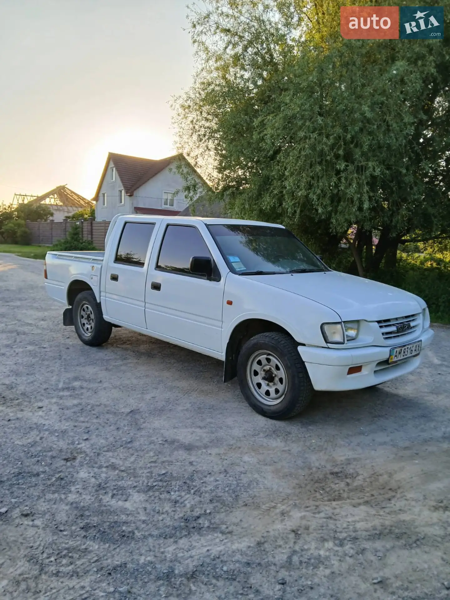 Isuzu Faster, 1999