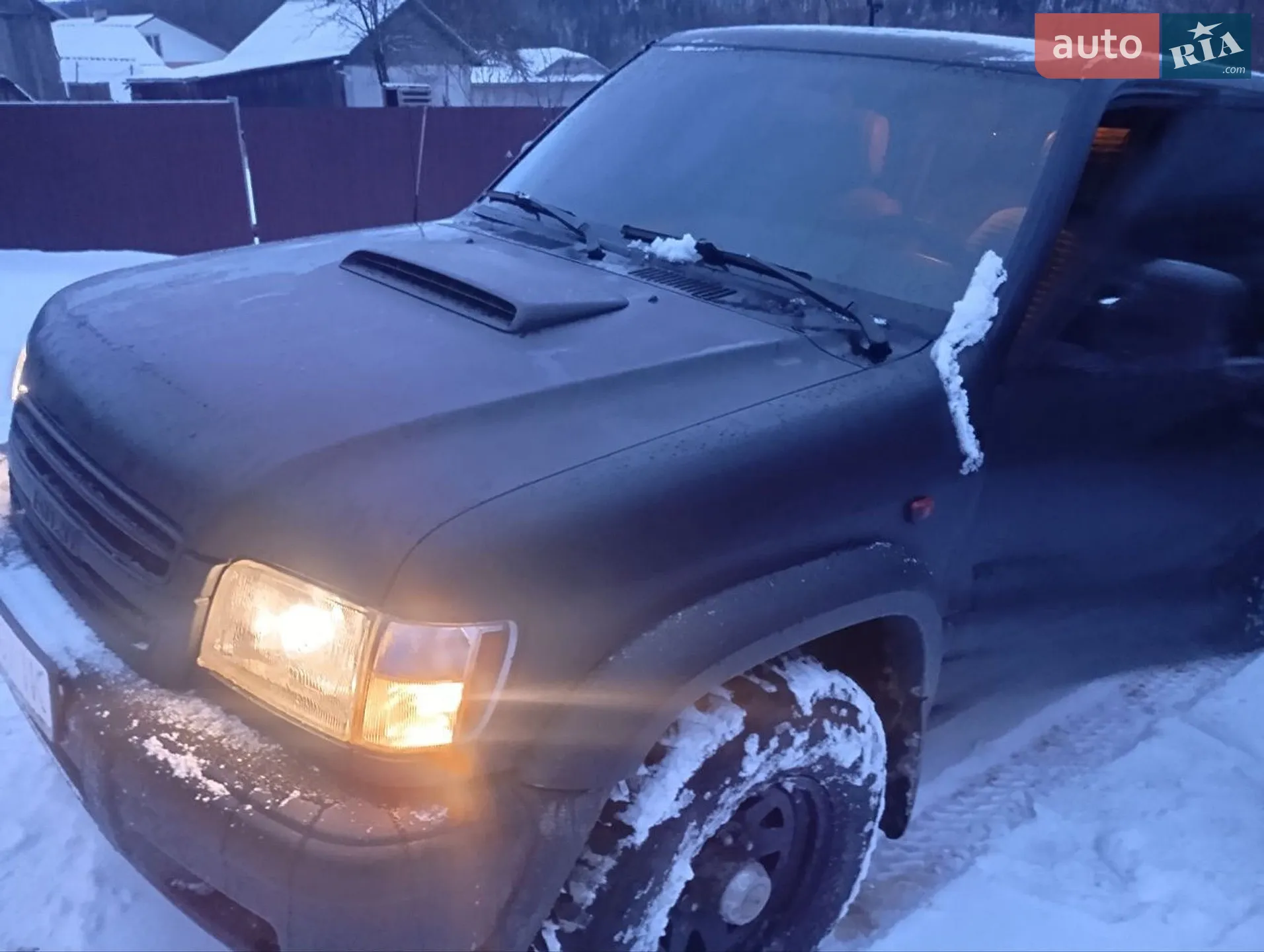 Isuzu Trooper, 2000