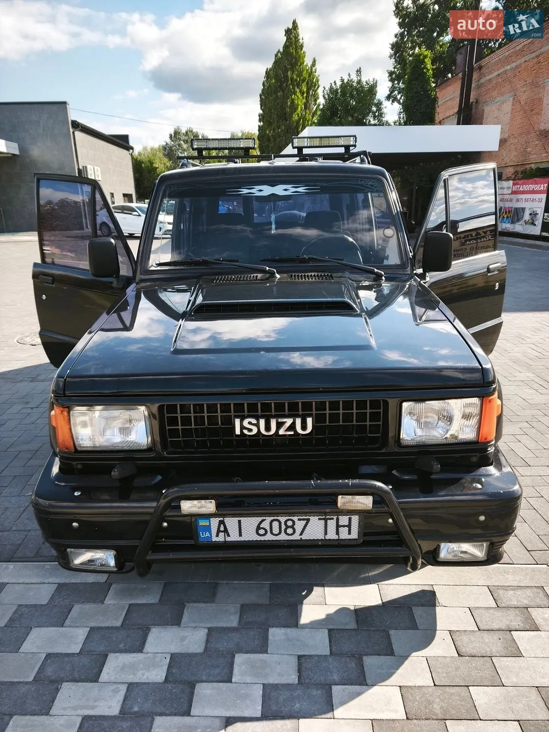 Isuzu Trooper, 1986