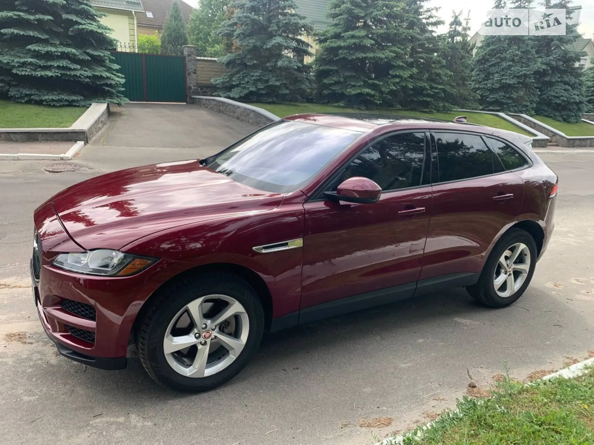 Jaguar F-Pace, 2017