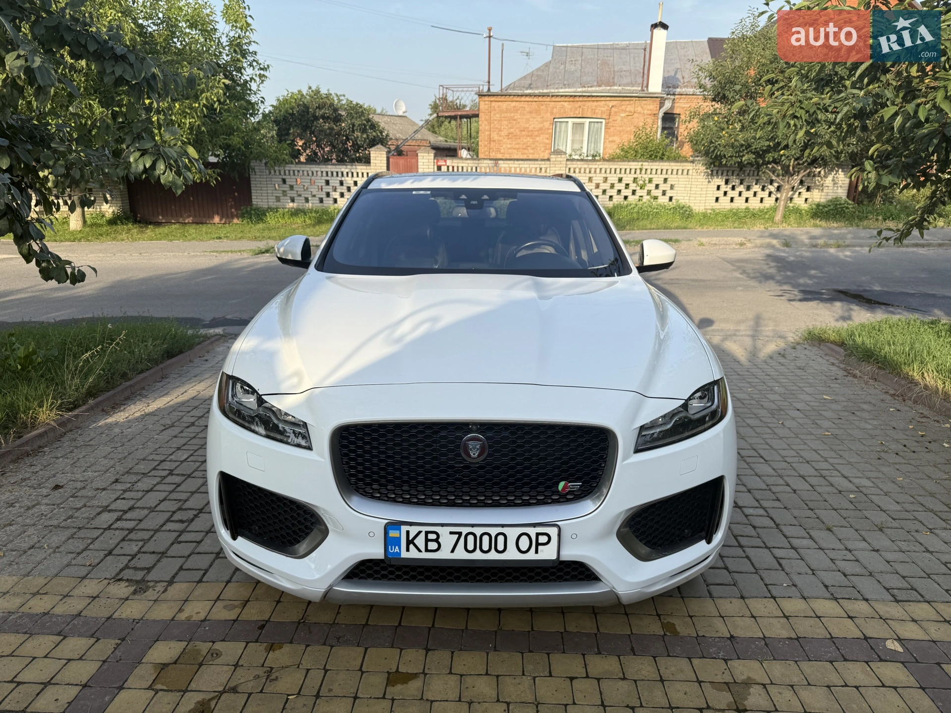 Jaguar F-Pace, 2017