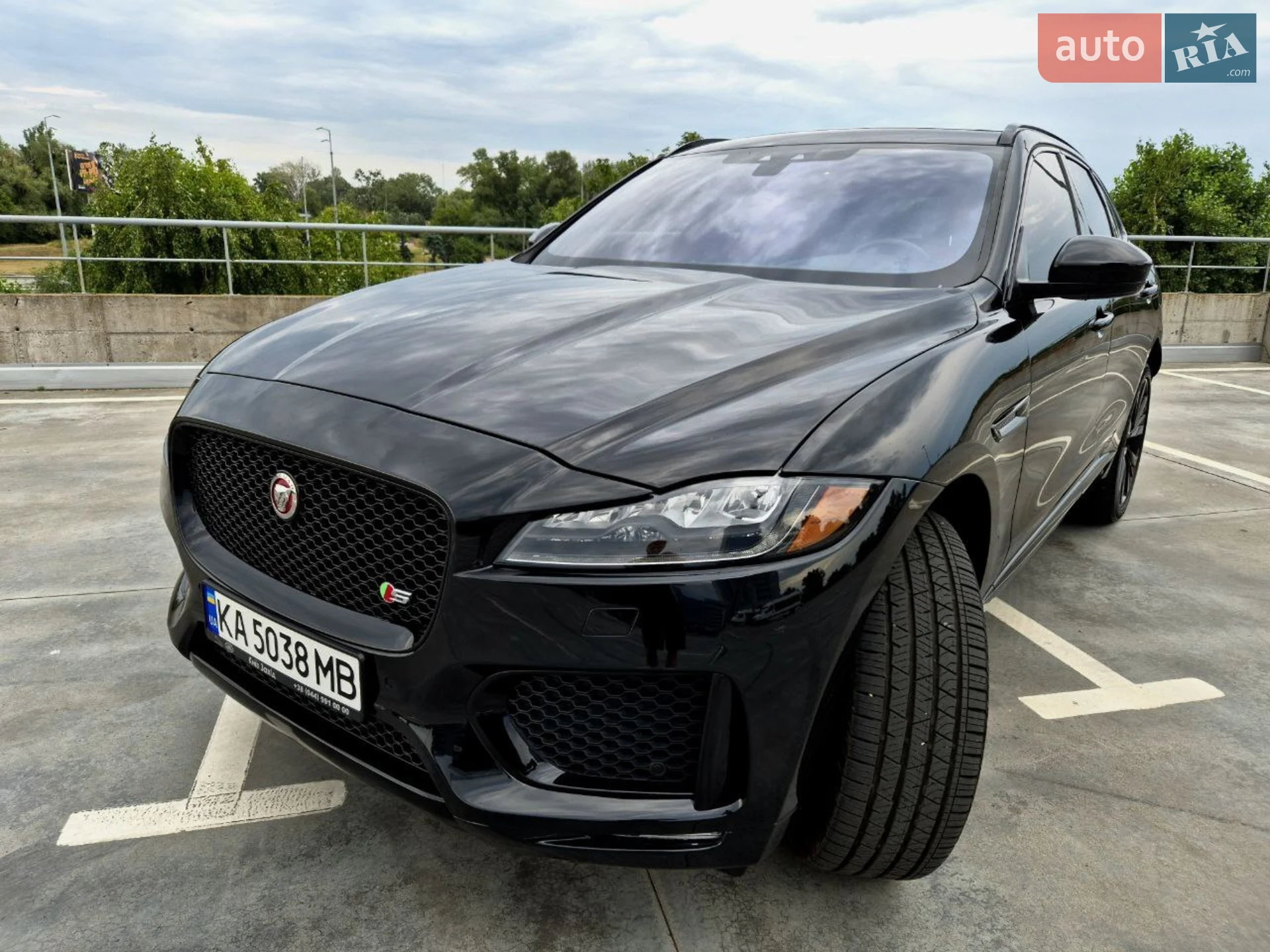 Jaguar F-Pace, 2017