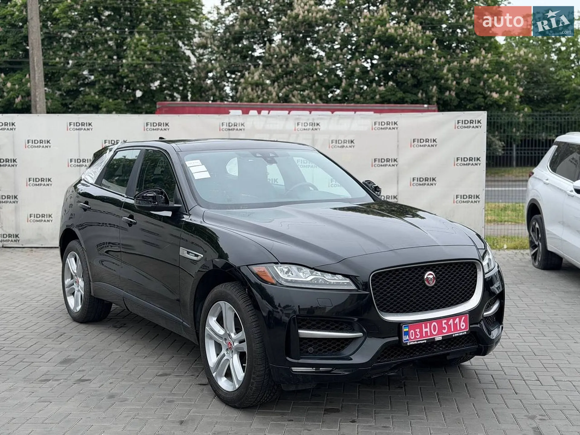 Jaguar F-Pace, 2016