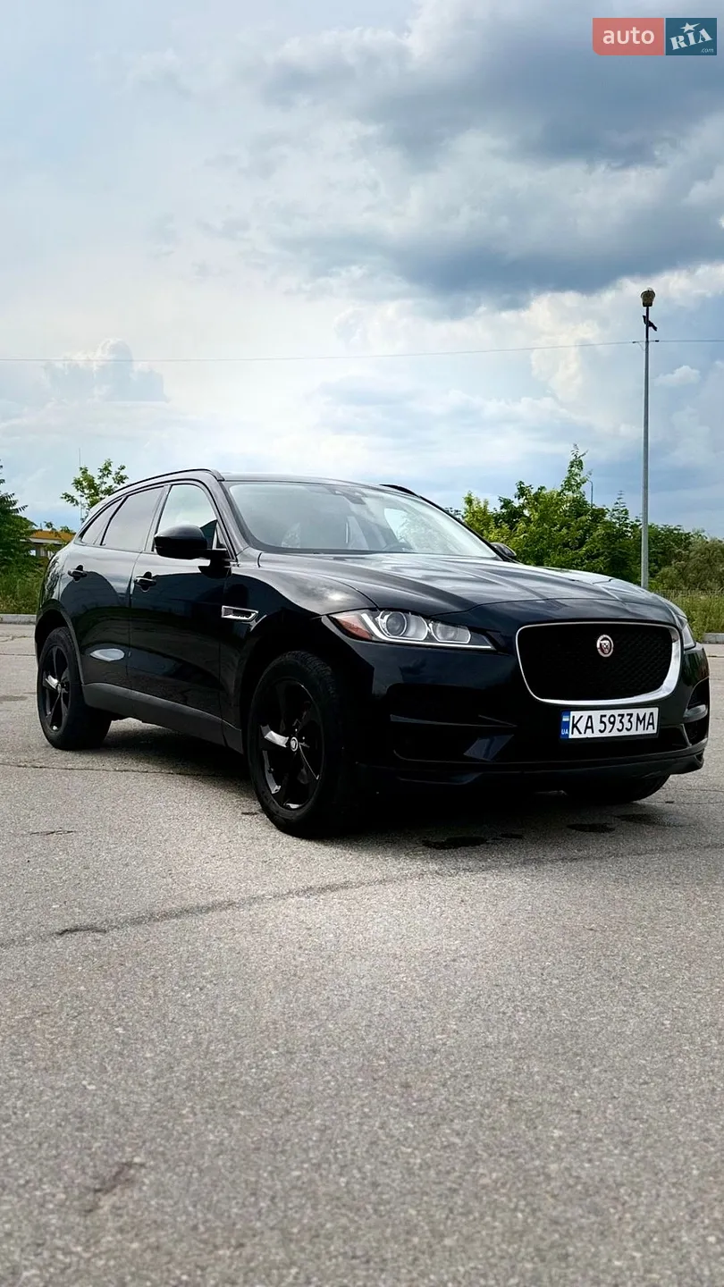 Jaguar F-Pace, 2016