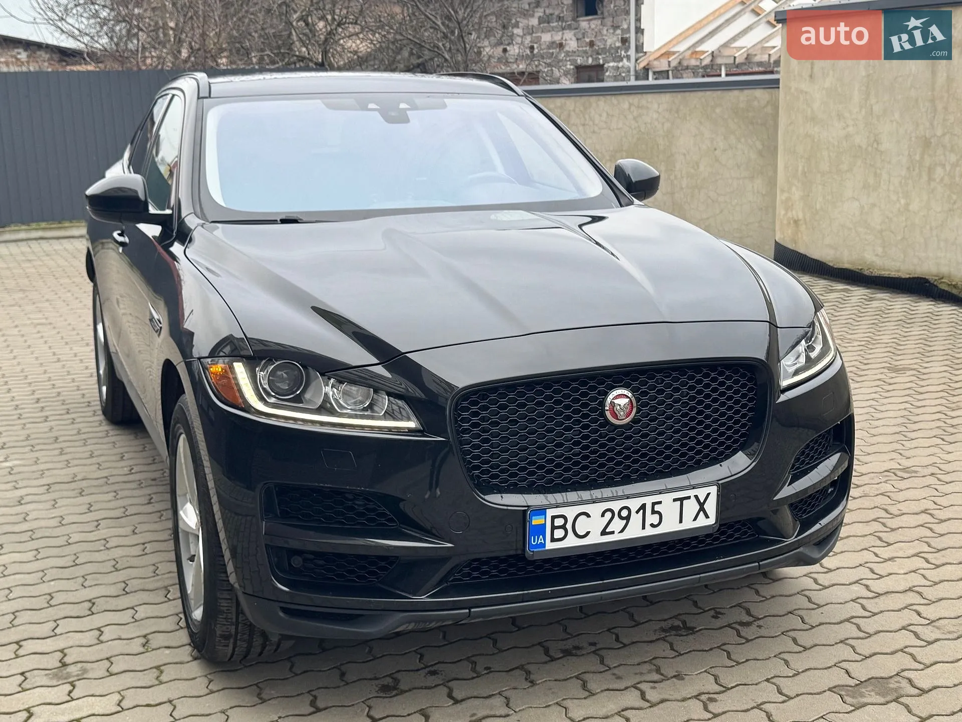 Jaguar F-Pace, 2016