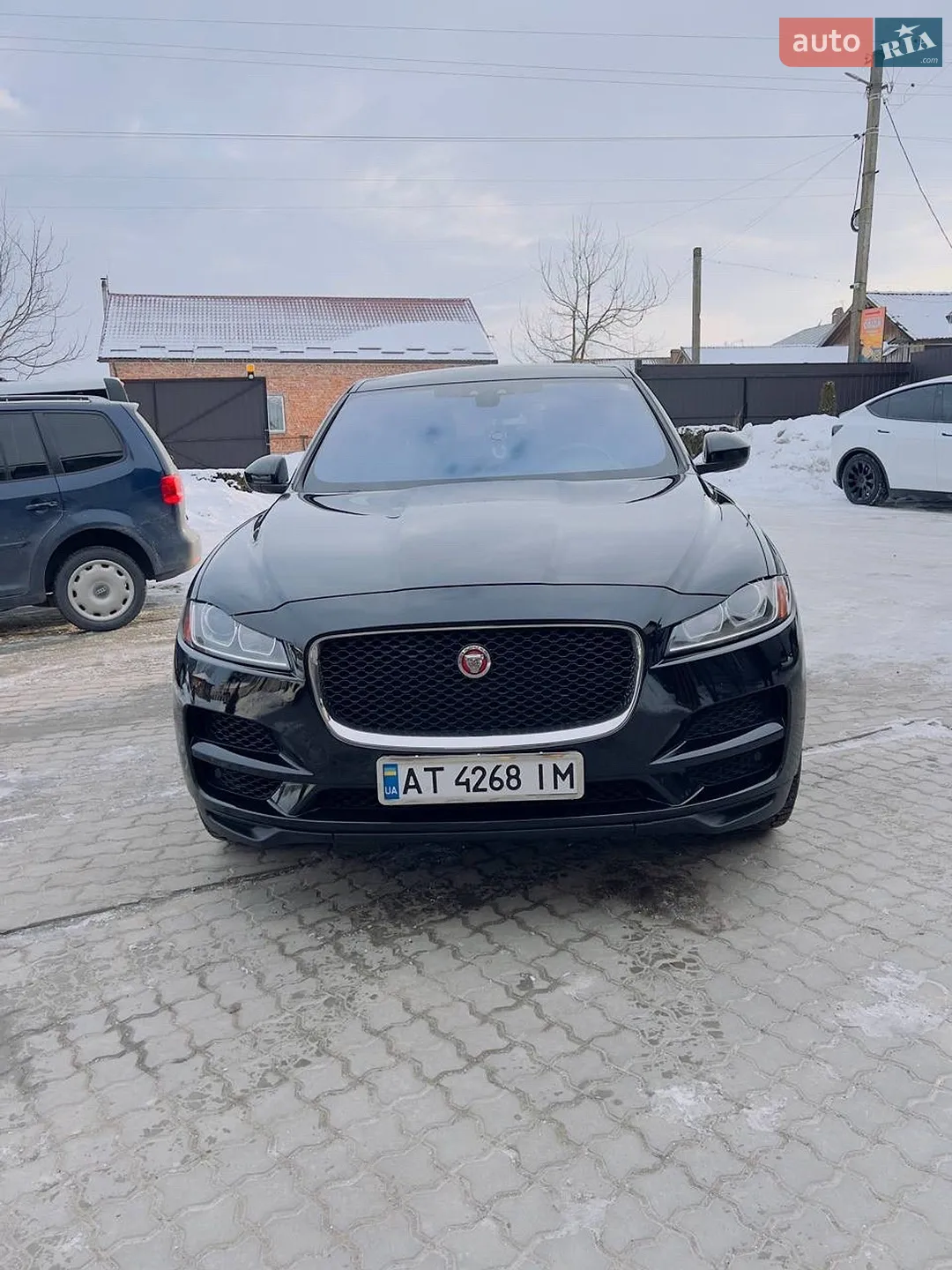 Jaguar F-Pace, 2016