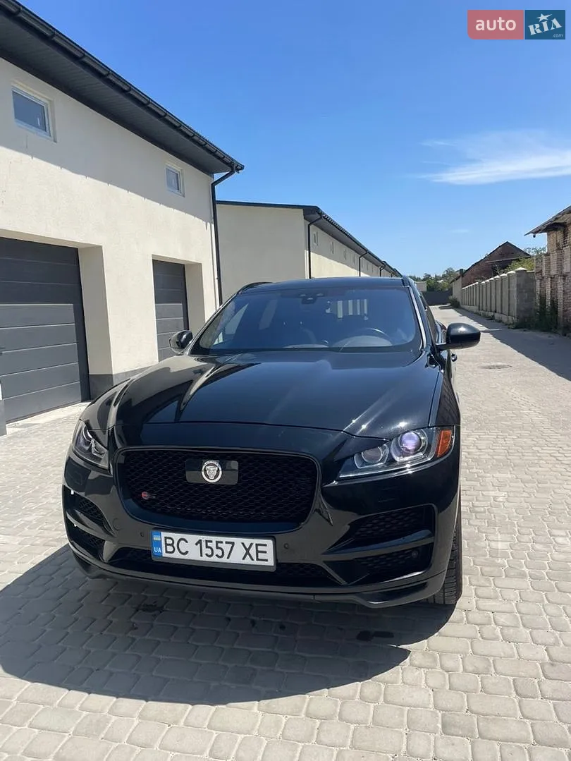 Jaguar F-Pace, 2020