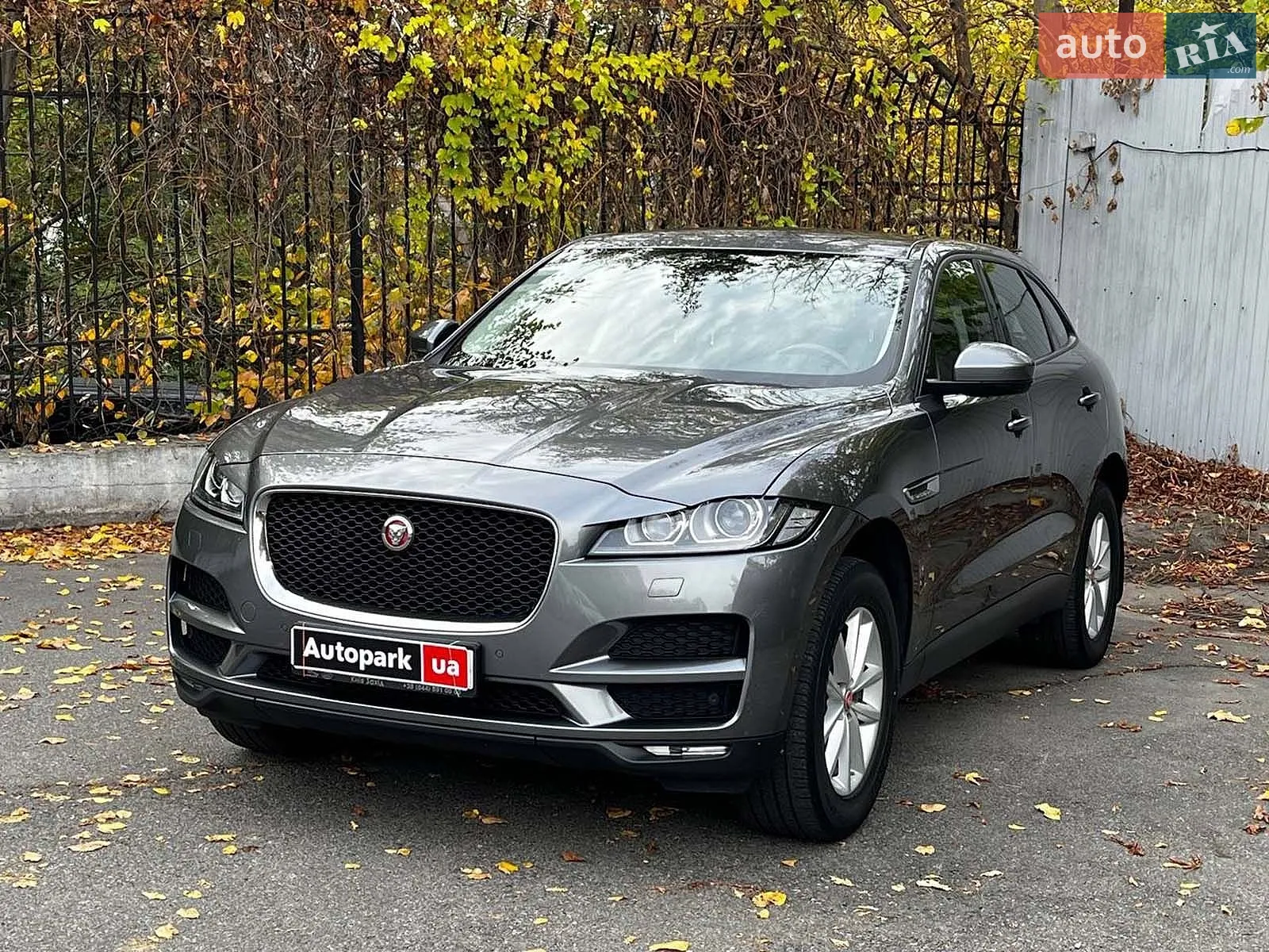 Jaguar F-Pace, 2016