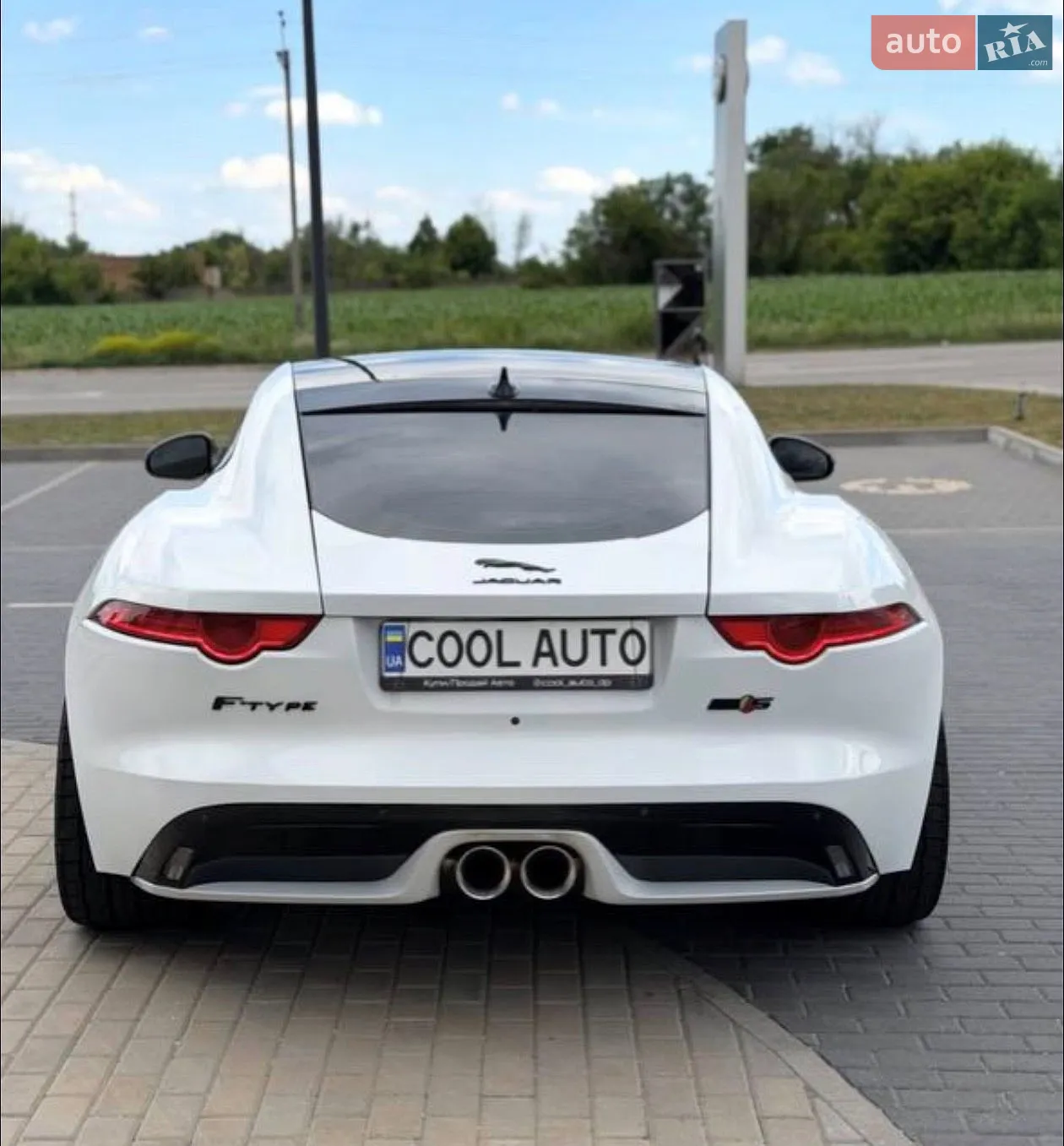 Jaguar F-Type, 2016