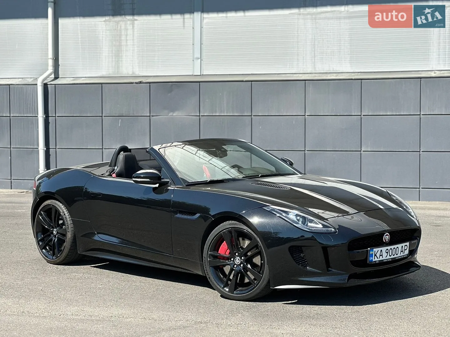 Jaguar F-Type, 2013