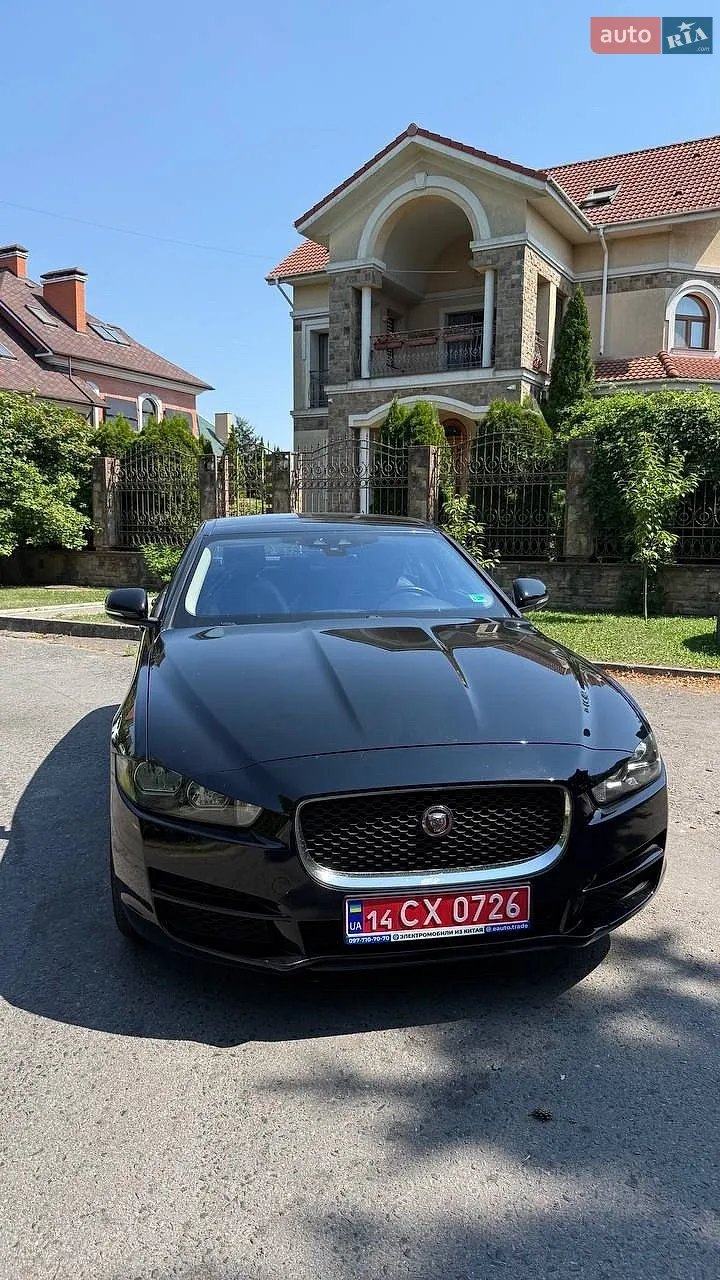 Jaguar XE, 2019