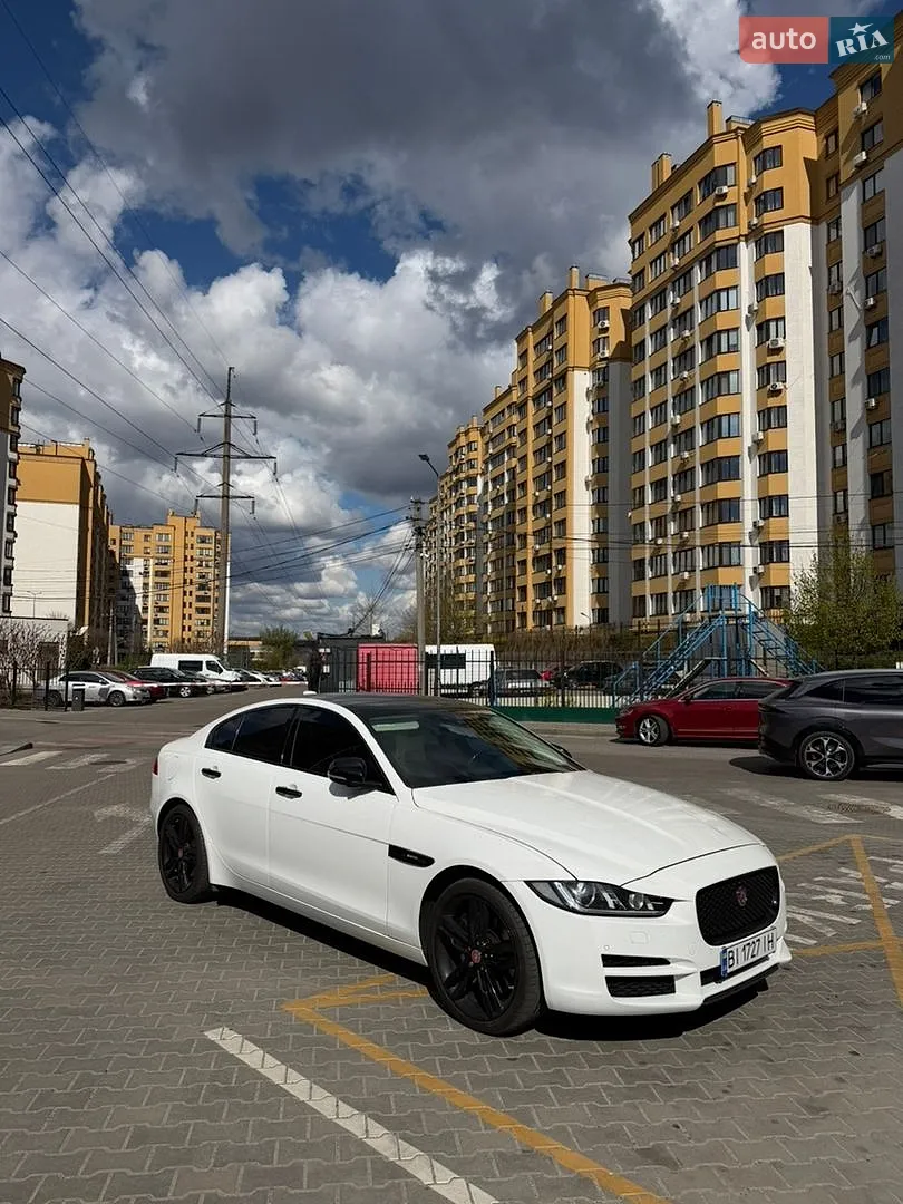 Jaguar XE, 2018