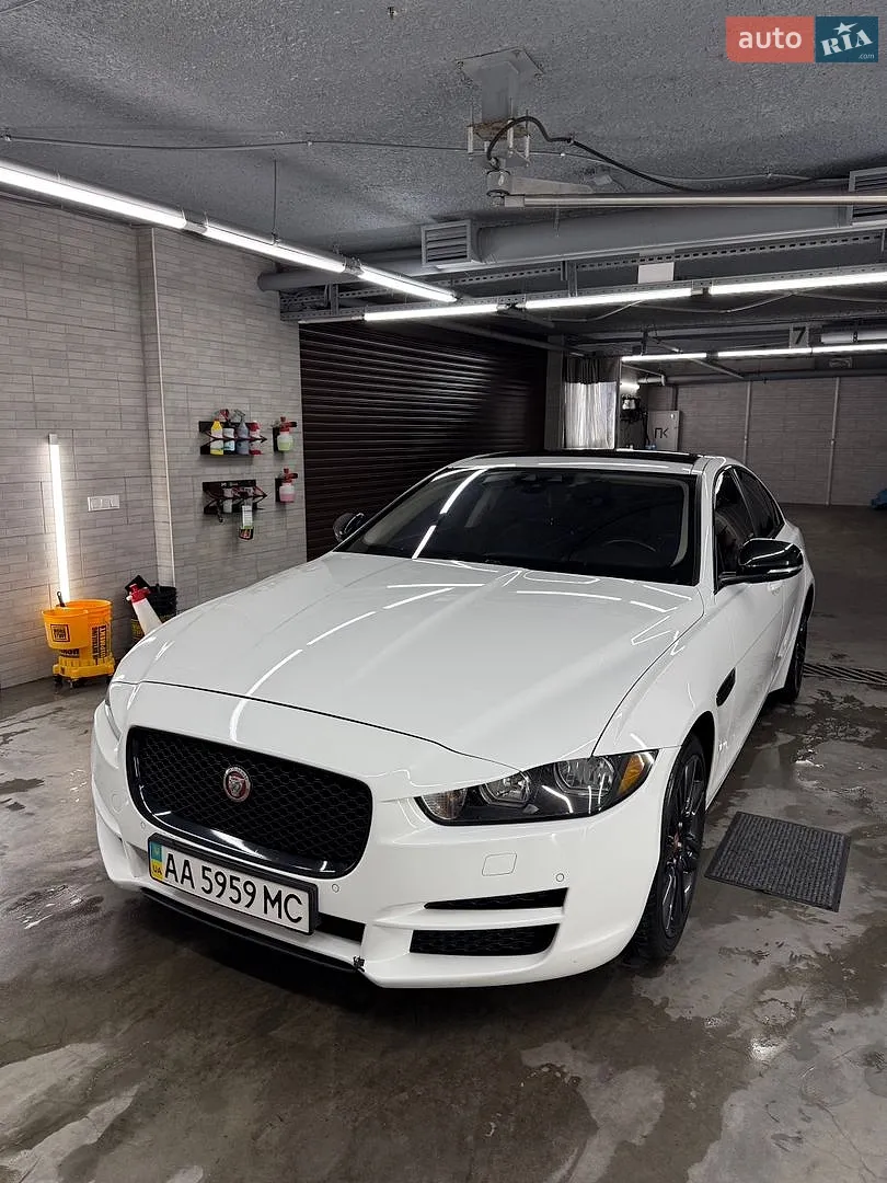 Jaguar XE, 2019