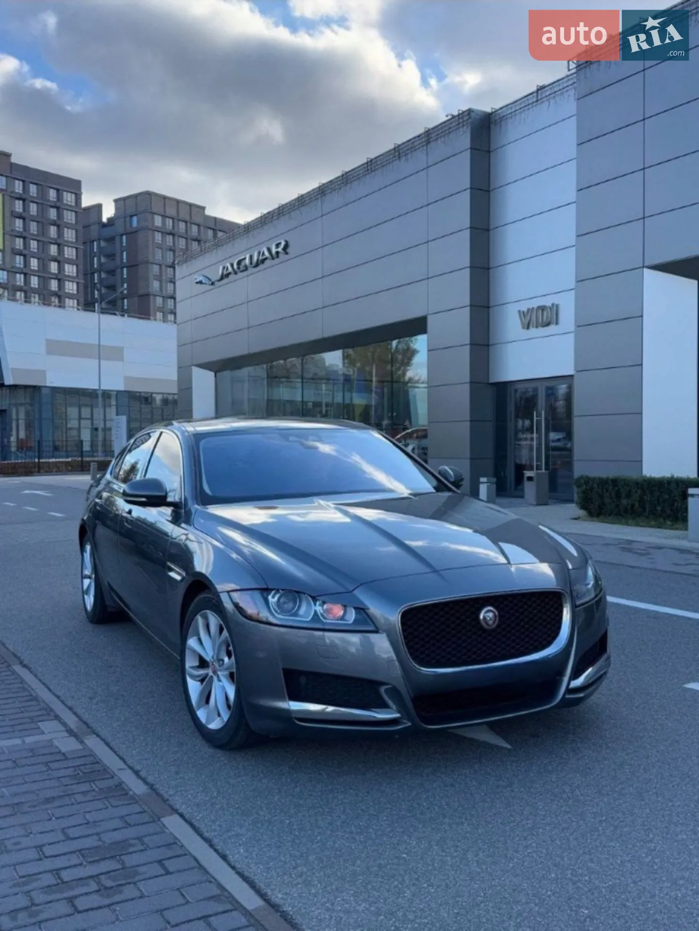 Jaguar XF, 2017