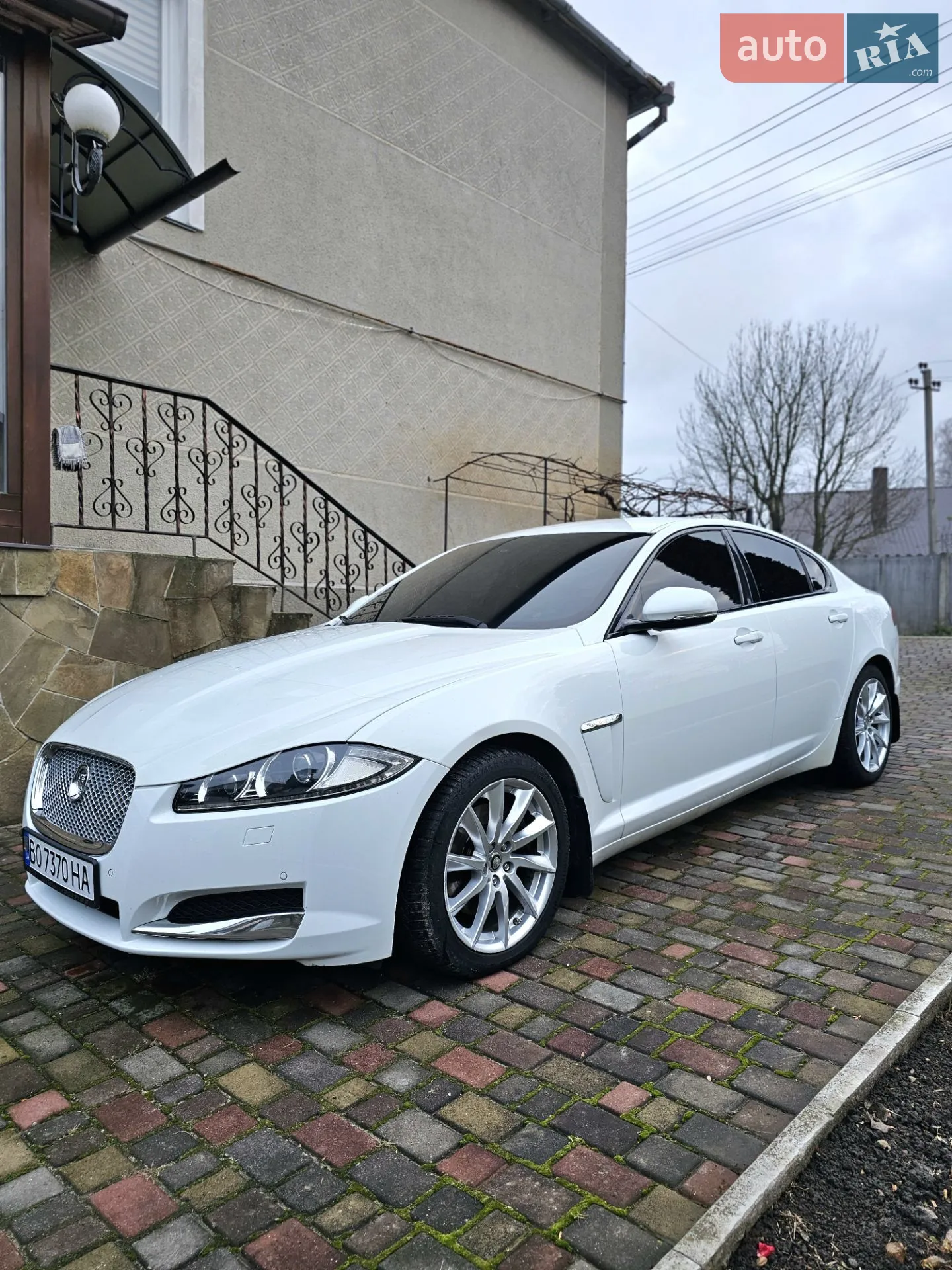 Jaguar XF, 2012