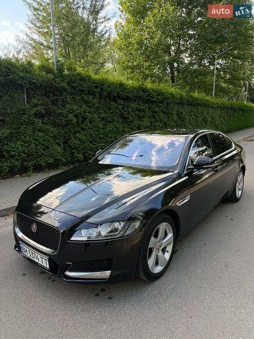 Jaguar XF 2017 — 1